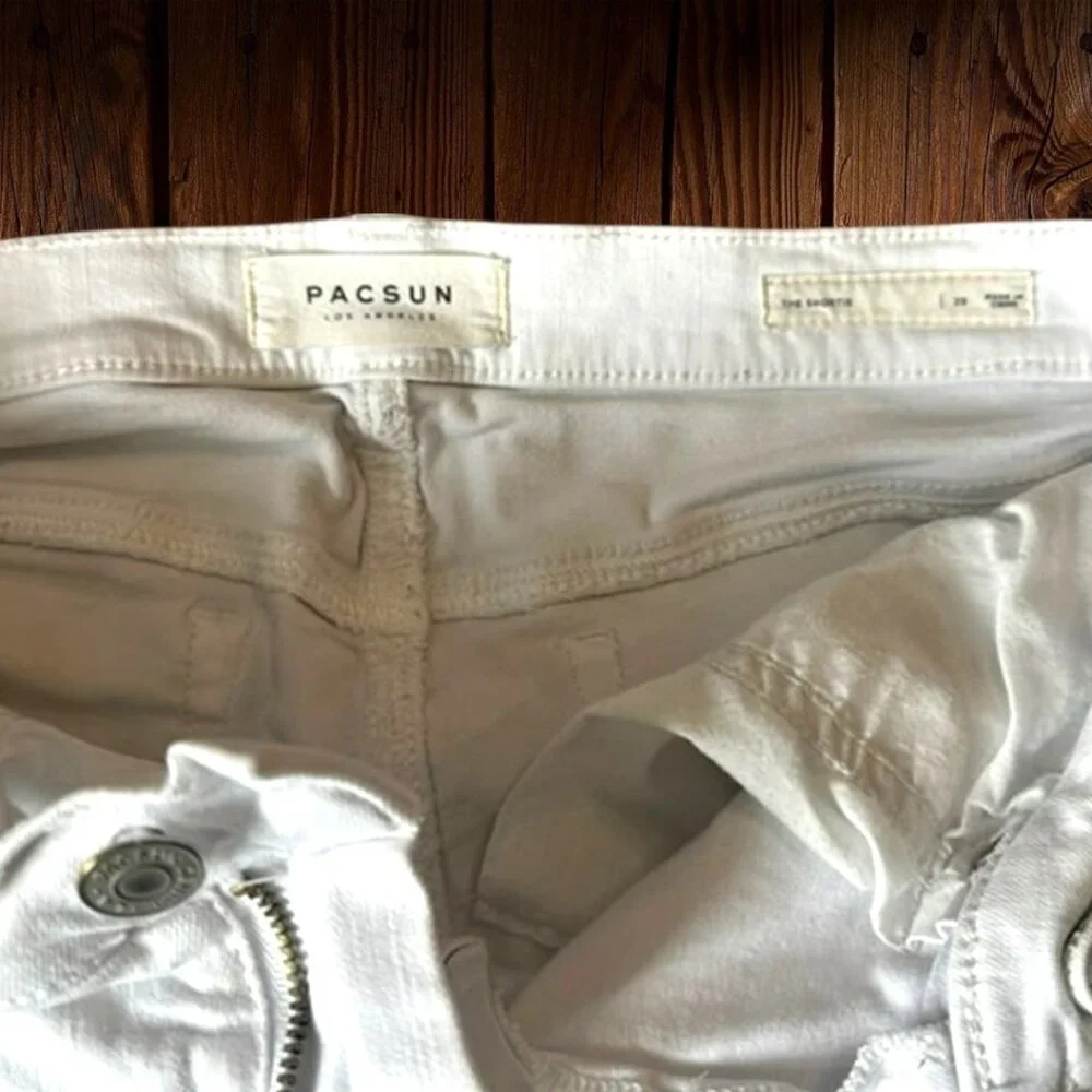 PacSun LA The Shortie White Denim Distressed Shorts Women's Size 29